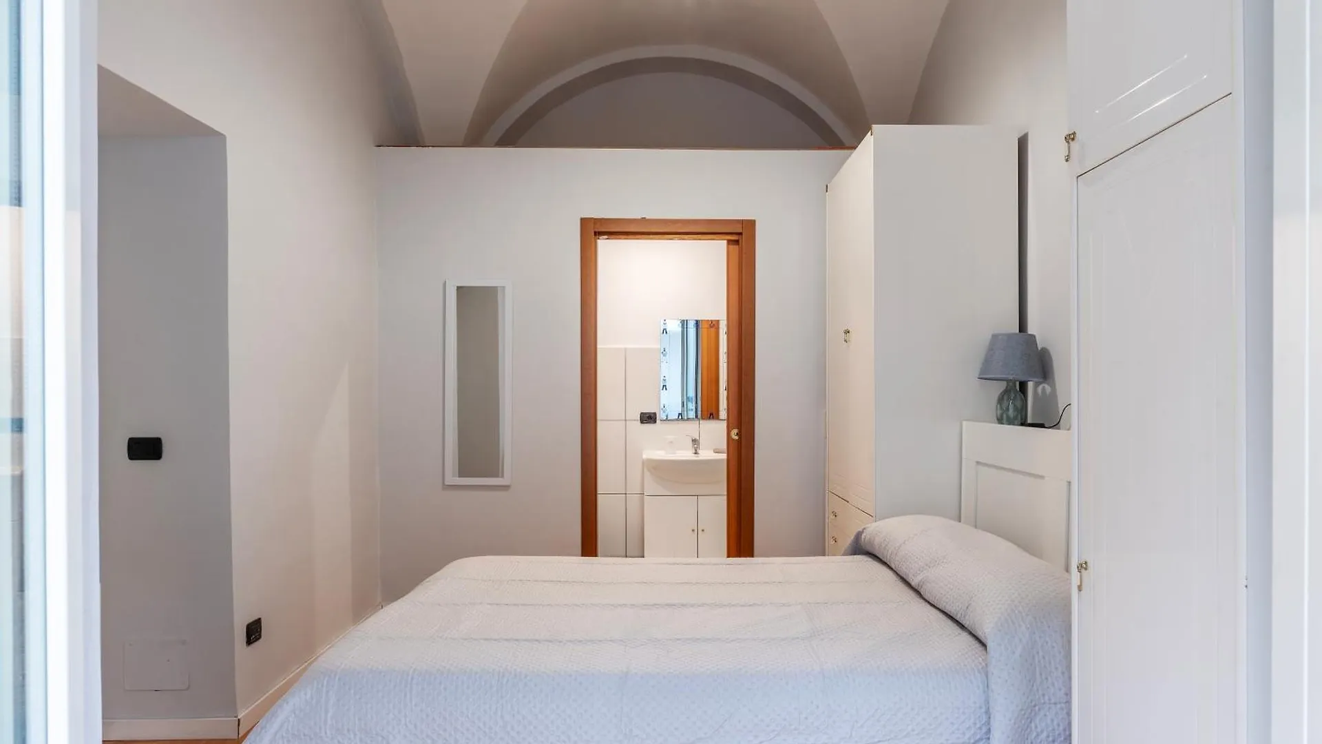 Mm Piramide Apartments Rome
