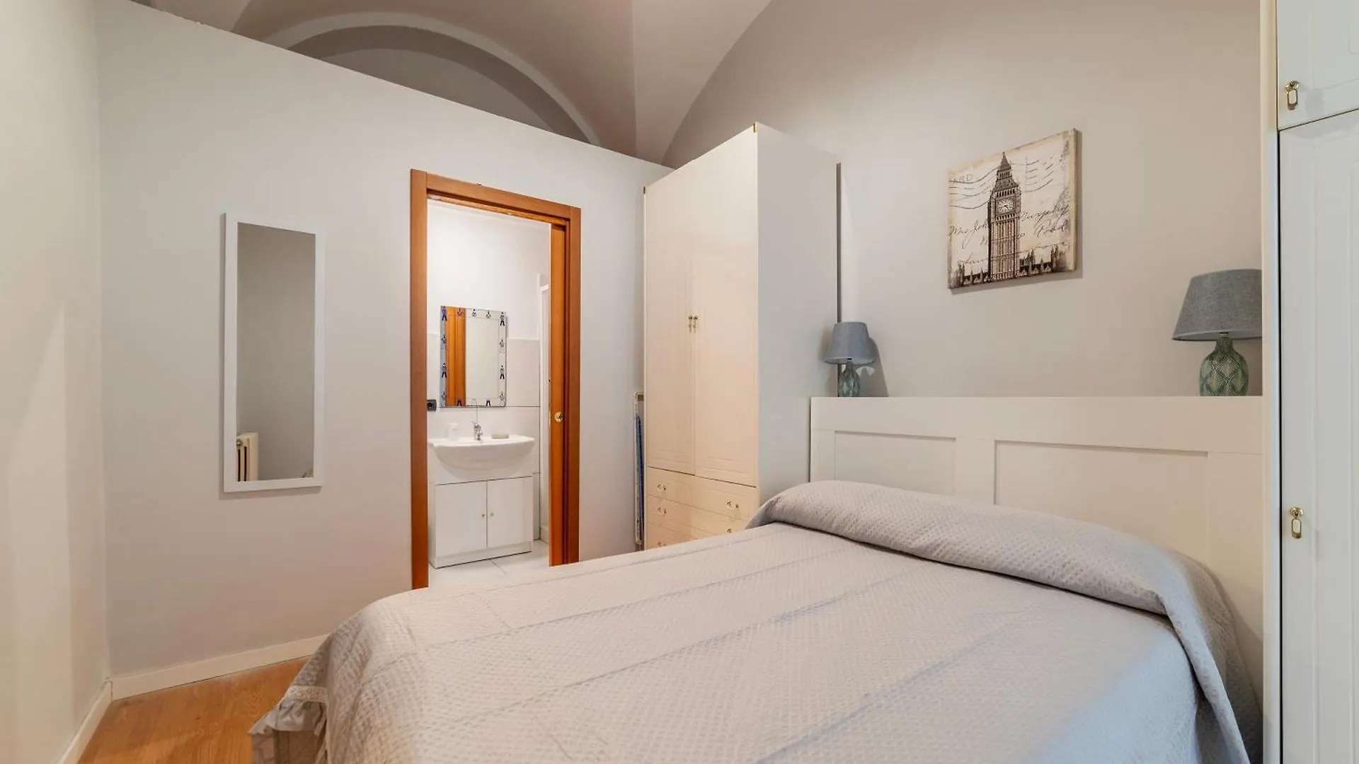 Mm Piramide Apartments Rome
