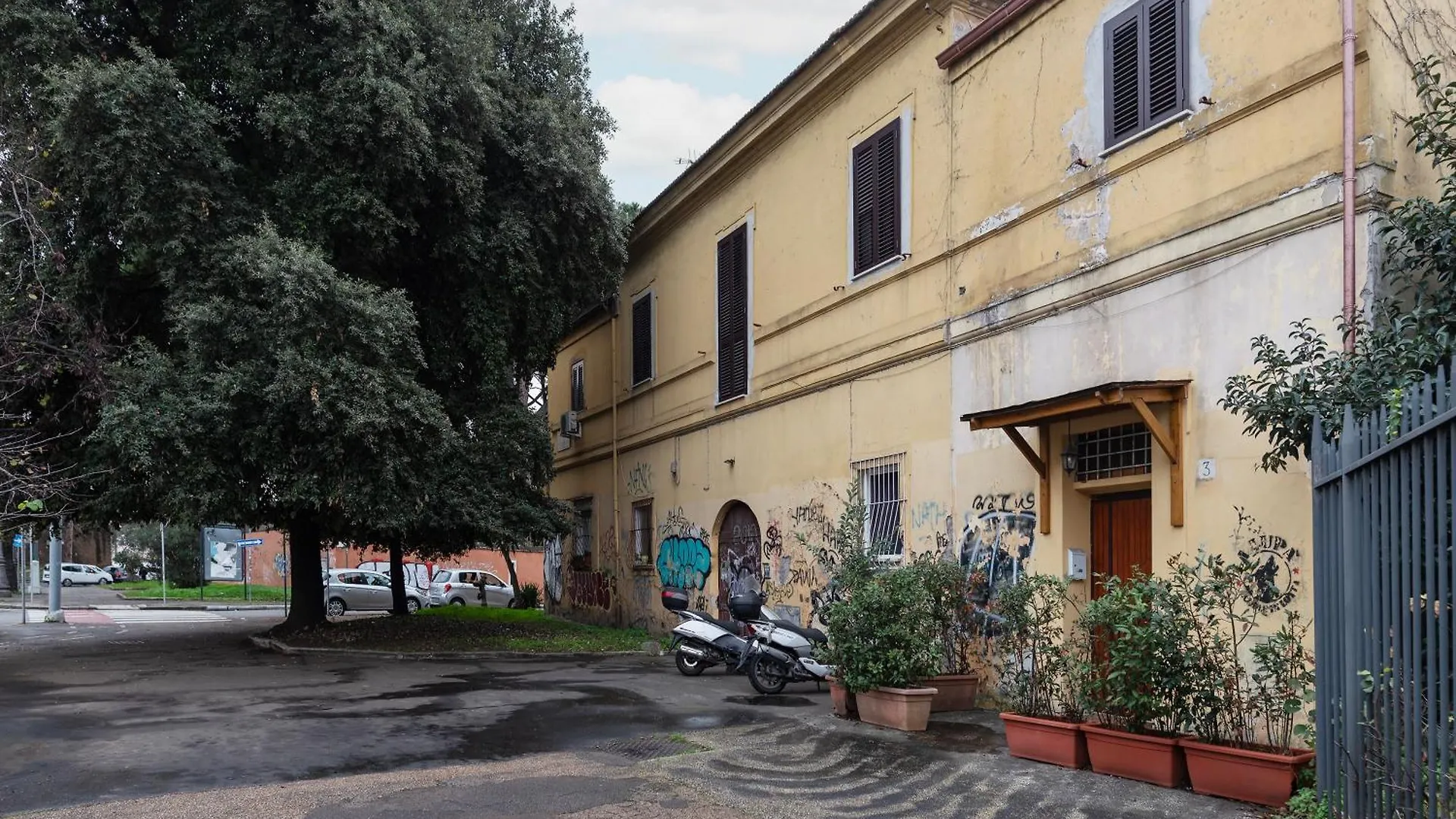 Mm Piramide Apartments Rome